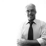 Profesor de periodismo, redacción y edición